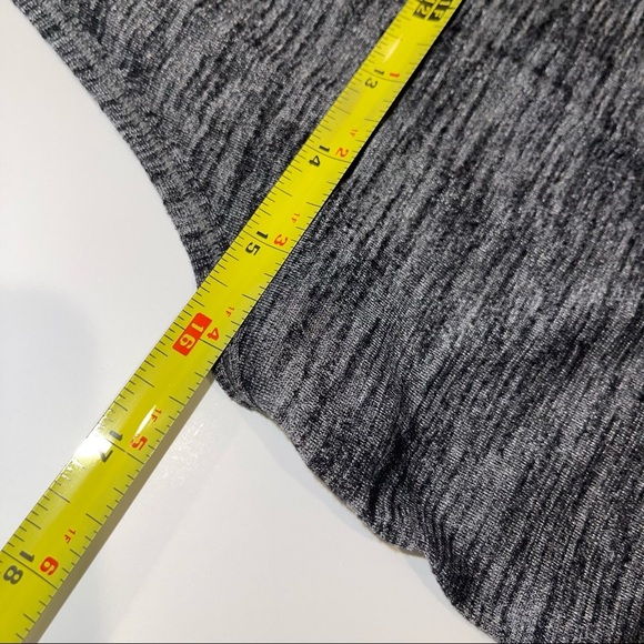 Lululemon Cardio Squad Tank II Heathered Black 6 - Picture 14 of 16